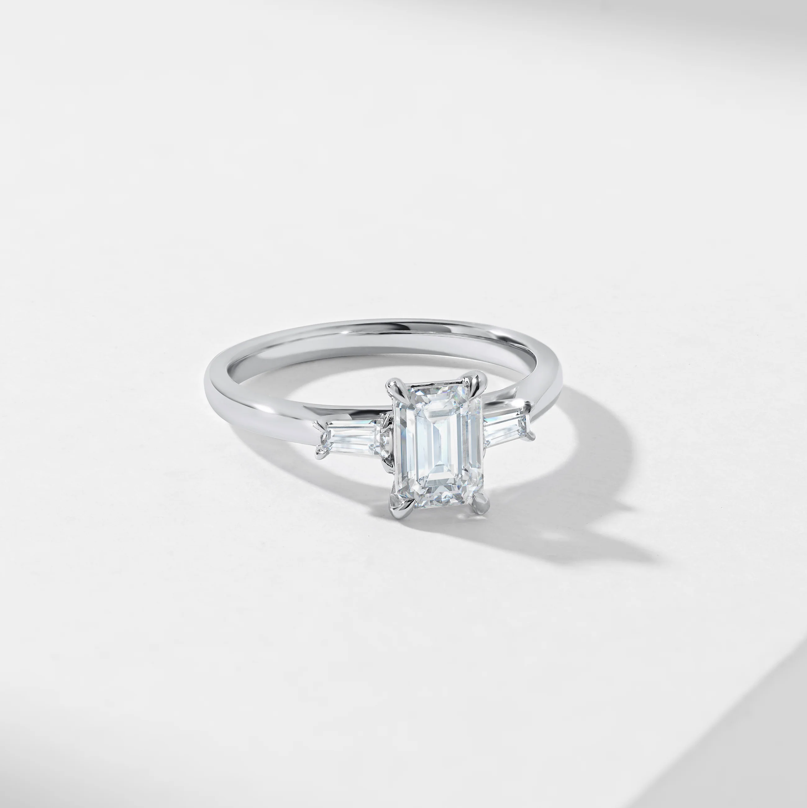 1.5ct Emerald Cut Lab Diamond With Tapered Baguette Shoulders Trilogy Ring 1.62tdw - Image 8