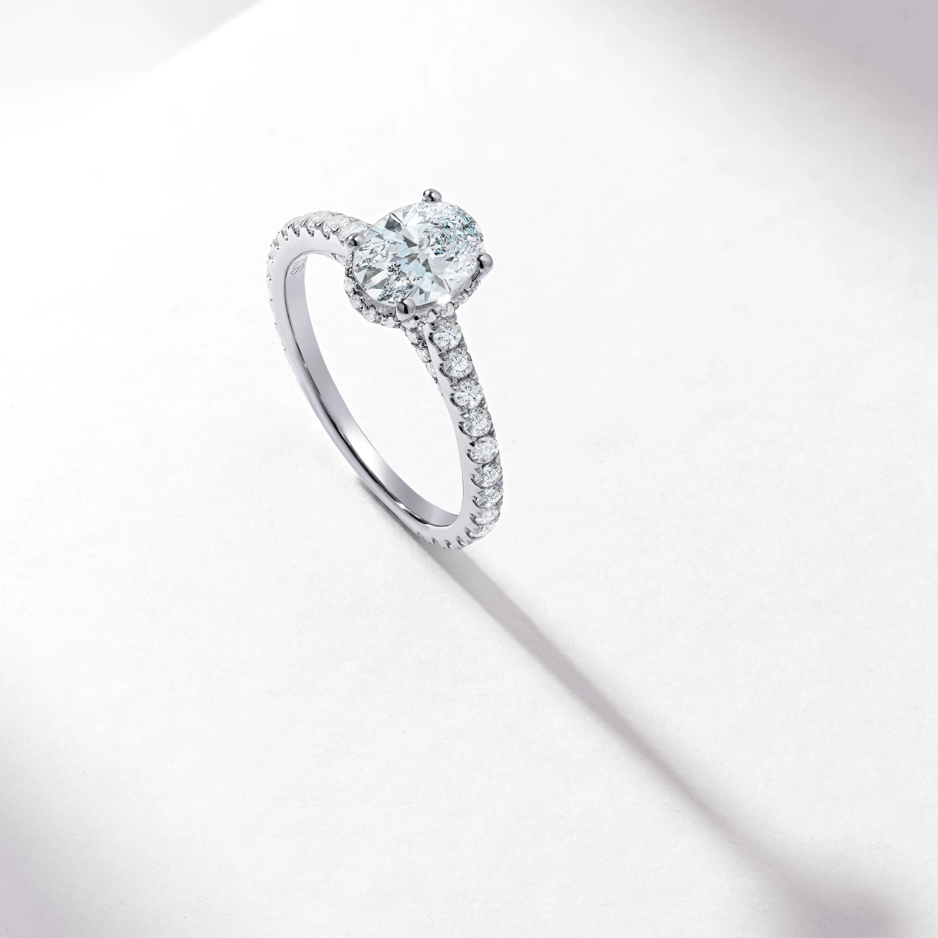1.5ct Oval Diamond Solitaire With Diamond Hidden Halo And Shoulders Engagement Ring 2.0tdw - Image 4