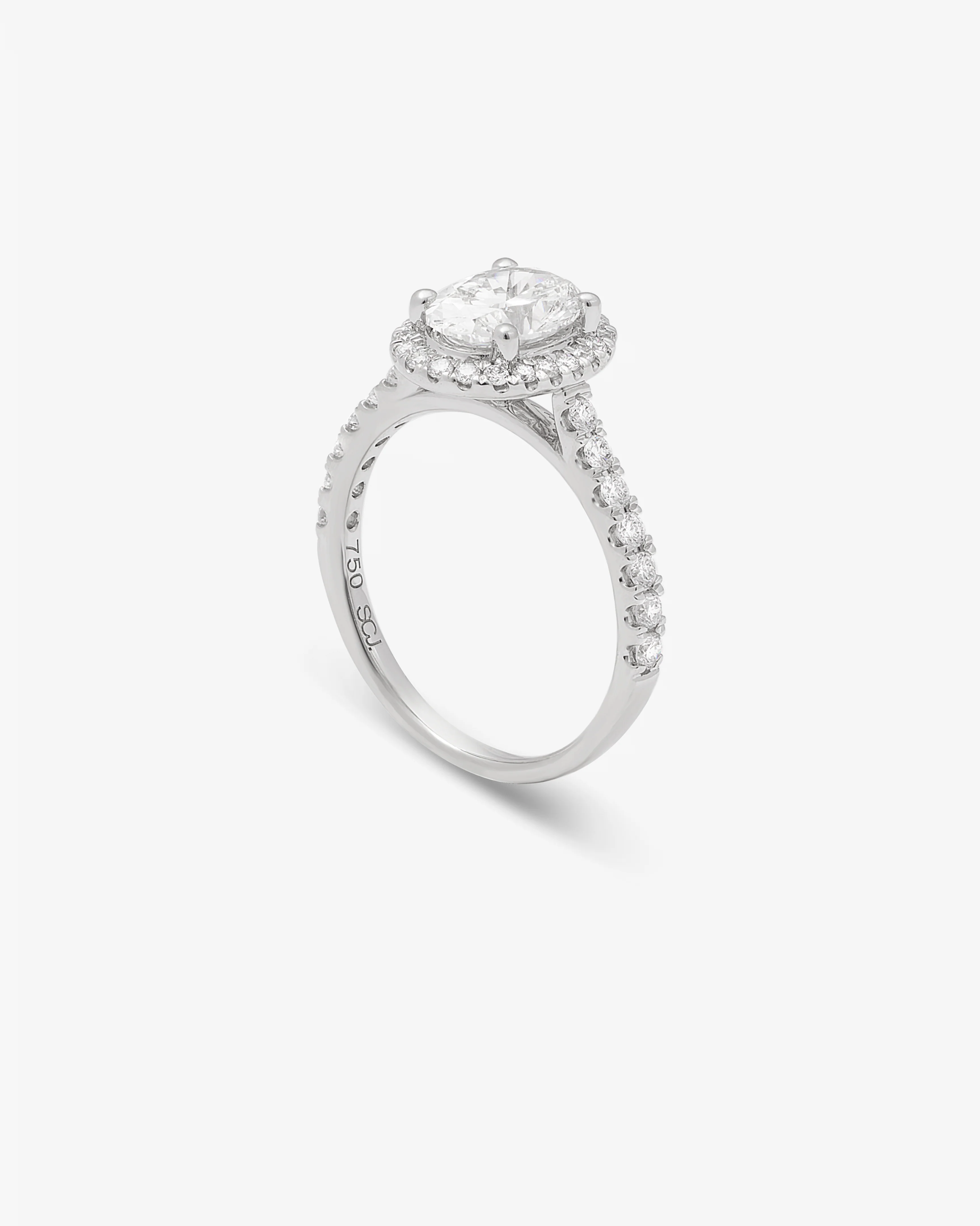 18K White Gold 1.5ct Oval Lab Diamond With Lab Diamond Halo And Shoulders Ring - Image 3