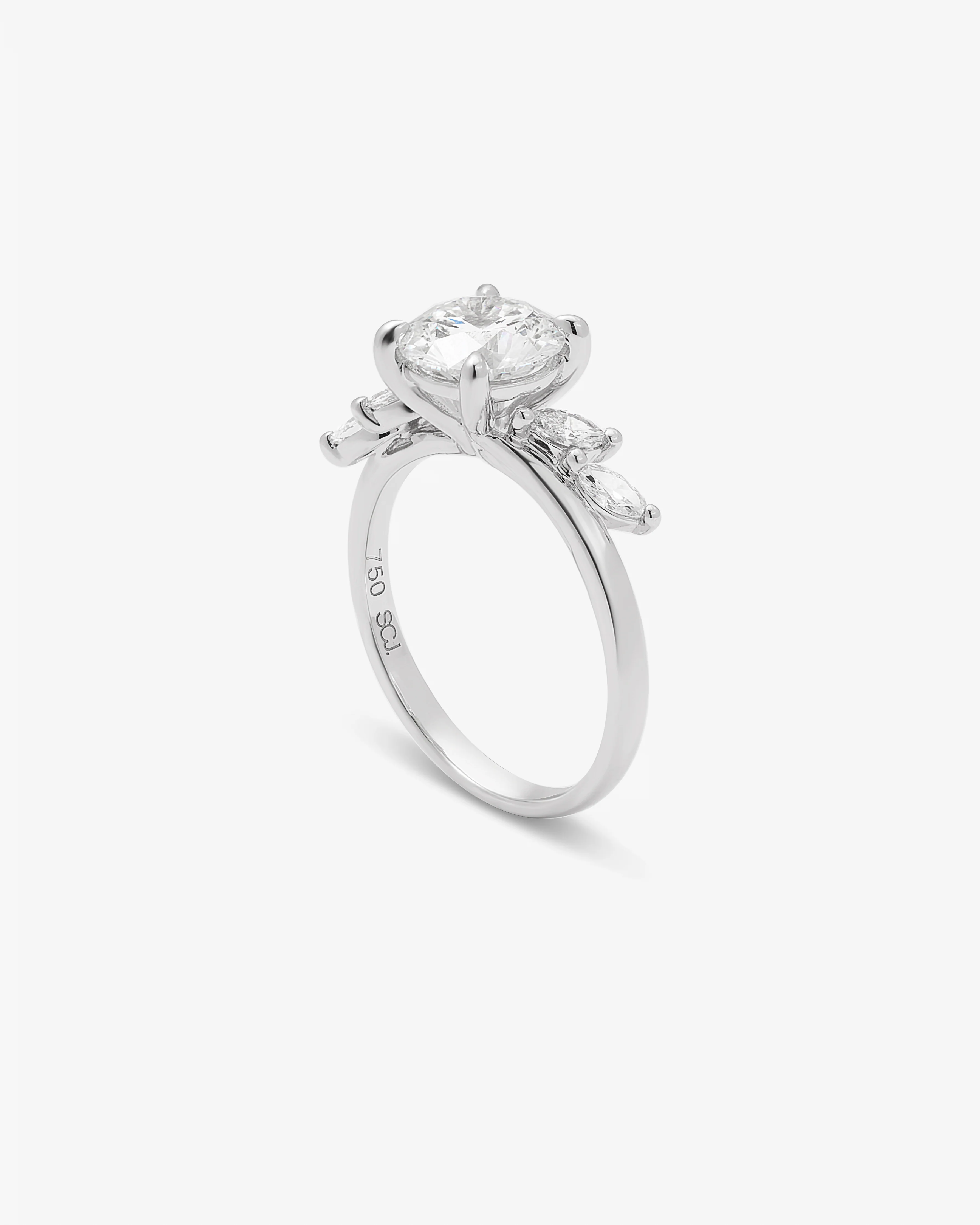 18K White Gold 2.0ct Brilliant Lab Diamond Centre With Marquise Shoulders Ring - Image 3
