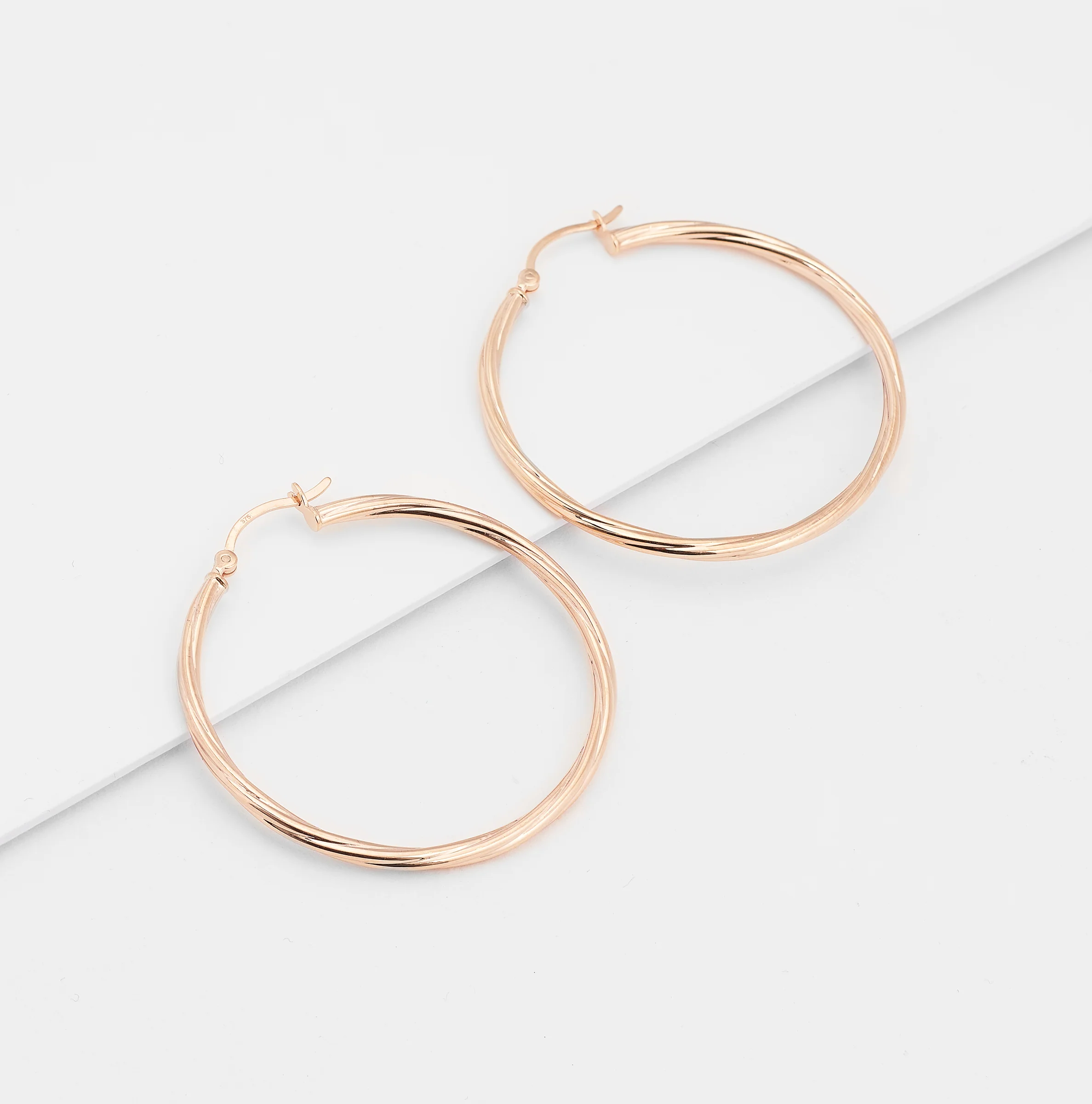 9K Rose Gold Round Lined Hoop Earrings 35mm.
