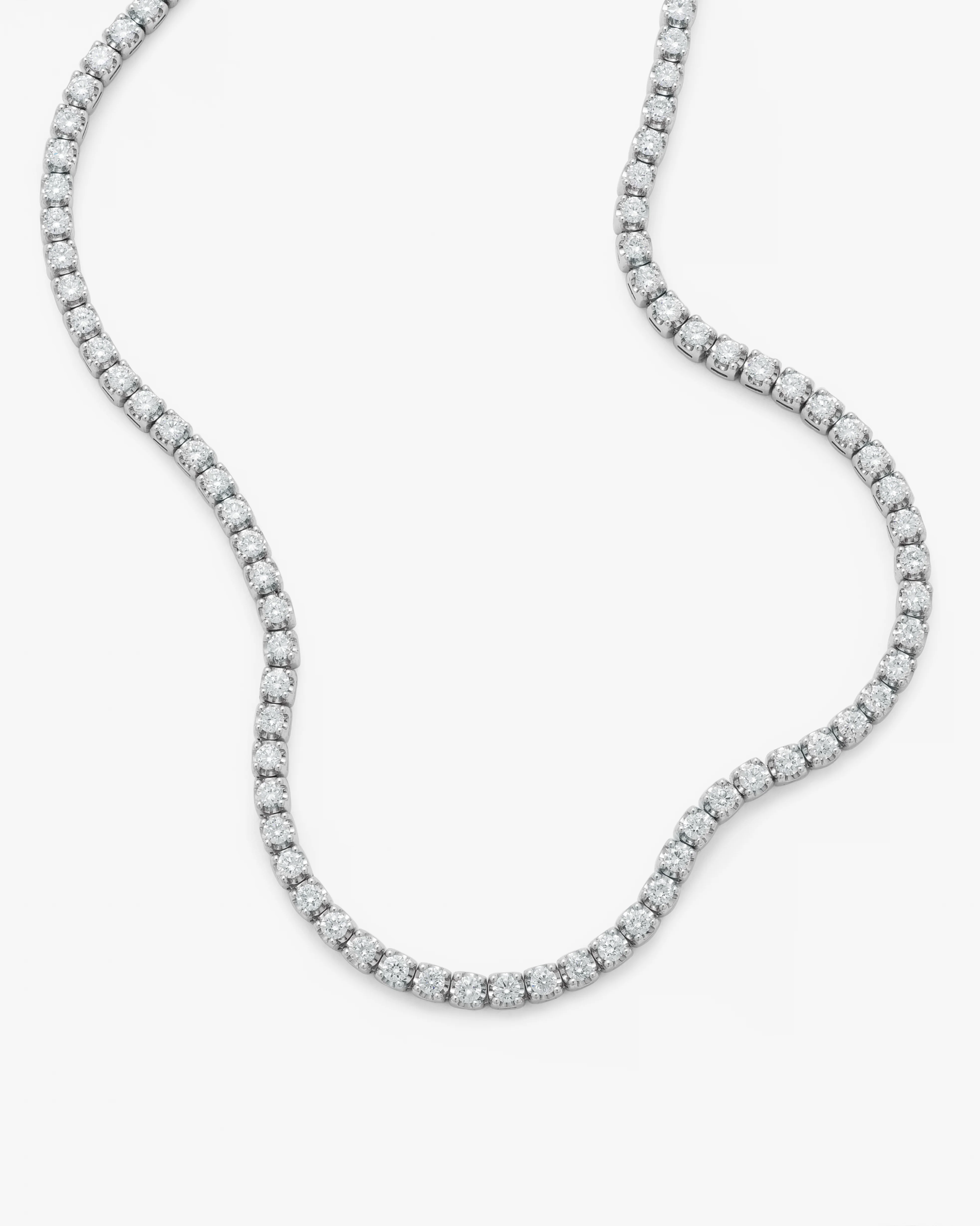 9K White Gold 5.0tdw Lab Diamond Tennis Necklace 42cm - Image 3