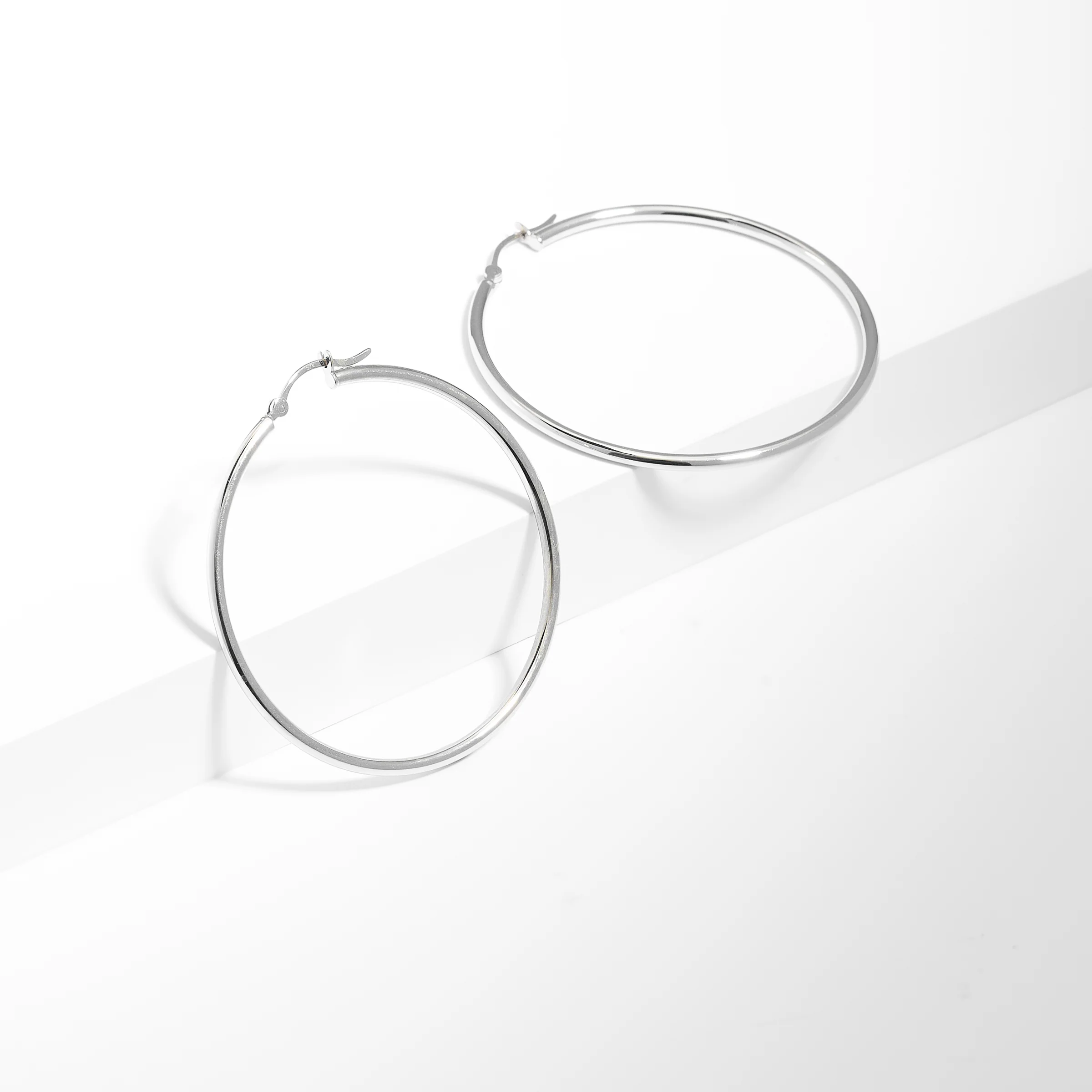 9K White Gold Round Plain Hoop Earrings 40mm.