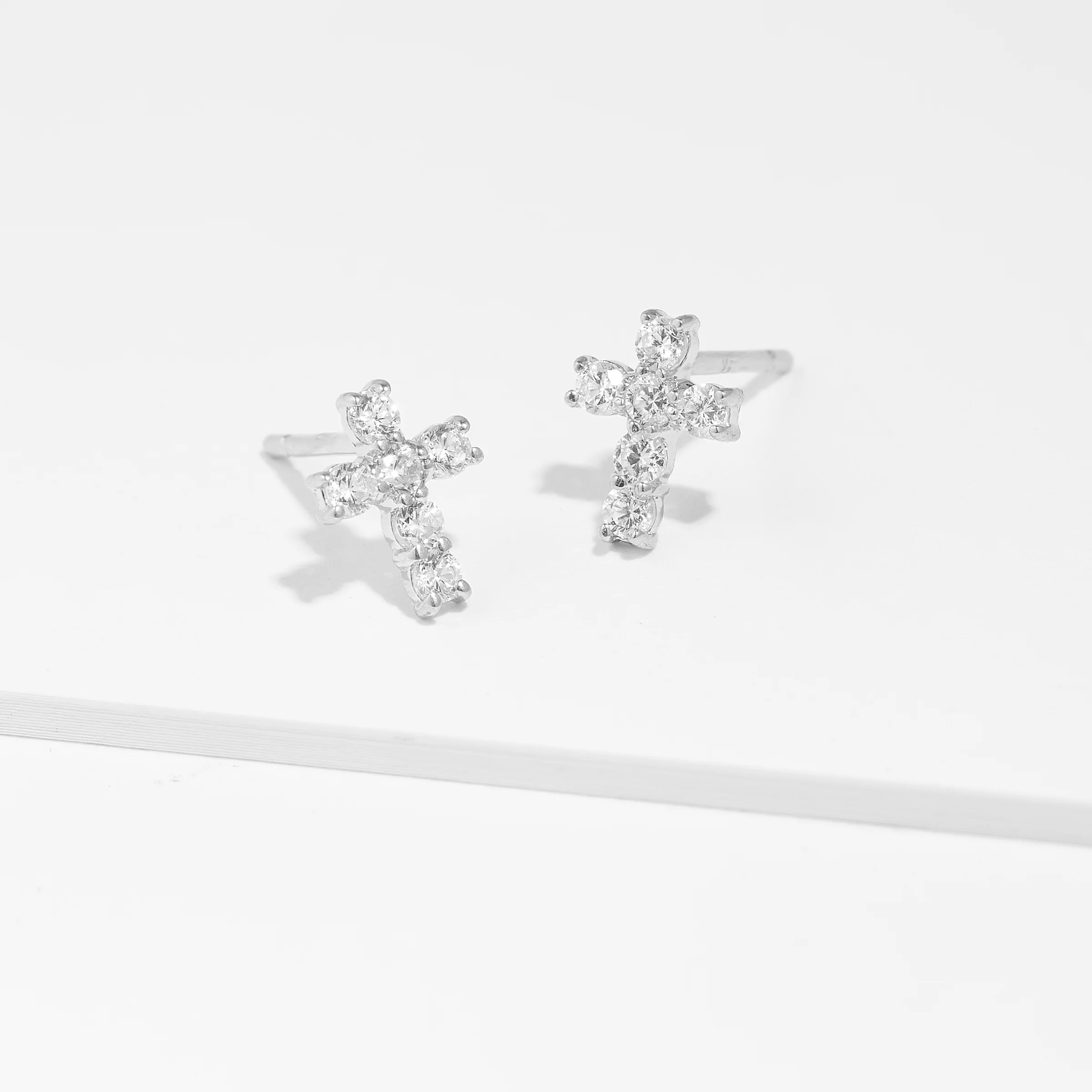 9K White Gold Zirconia Cross Stud Earrings