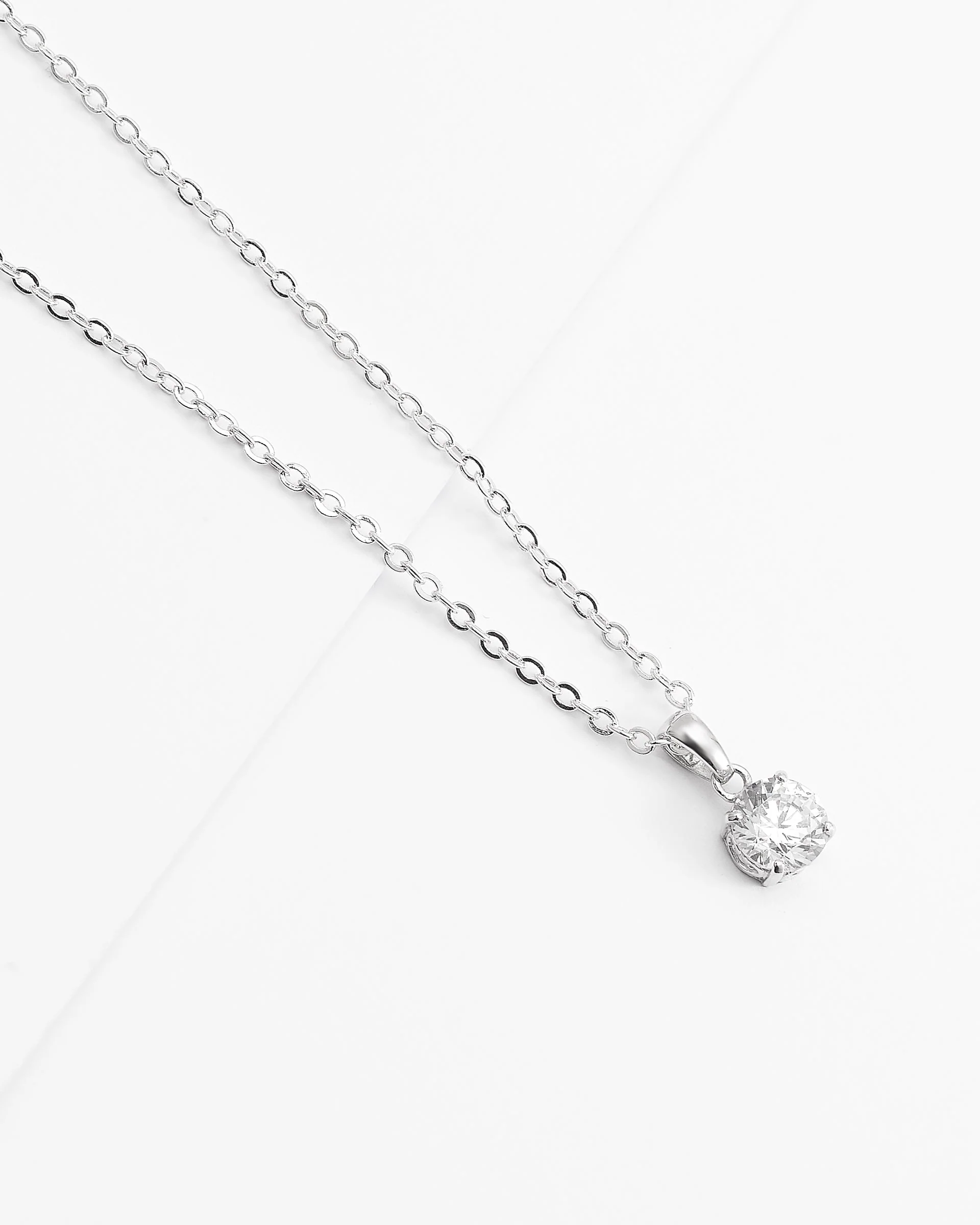 9K White Gold Zirconia Solitaire Pendant 6mm - Image 3
