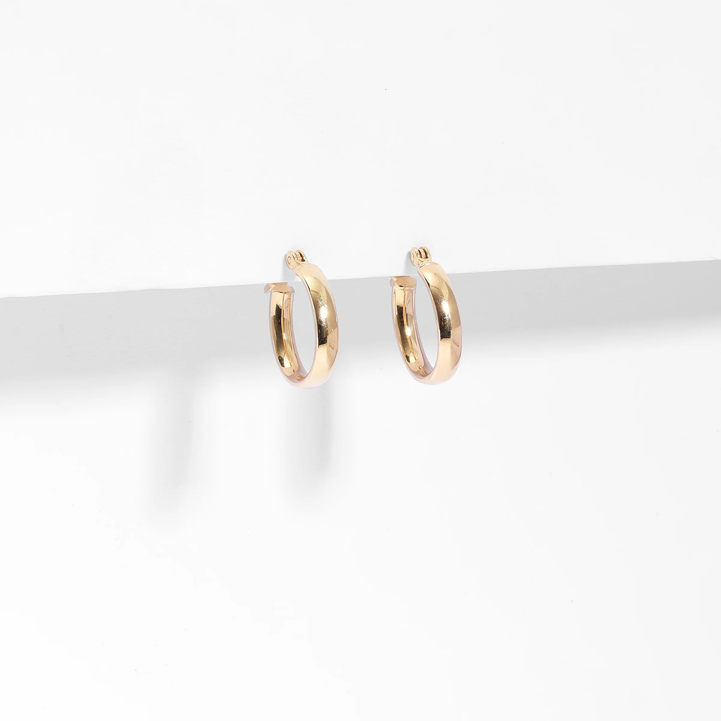 9K Yellow Gold Oval Half Round Hoop Earrings 10x8mm - Image 2