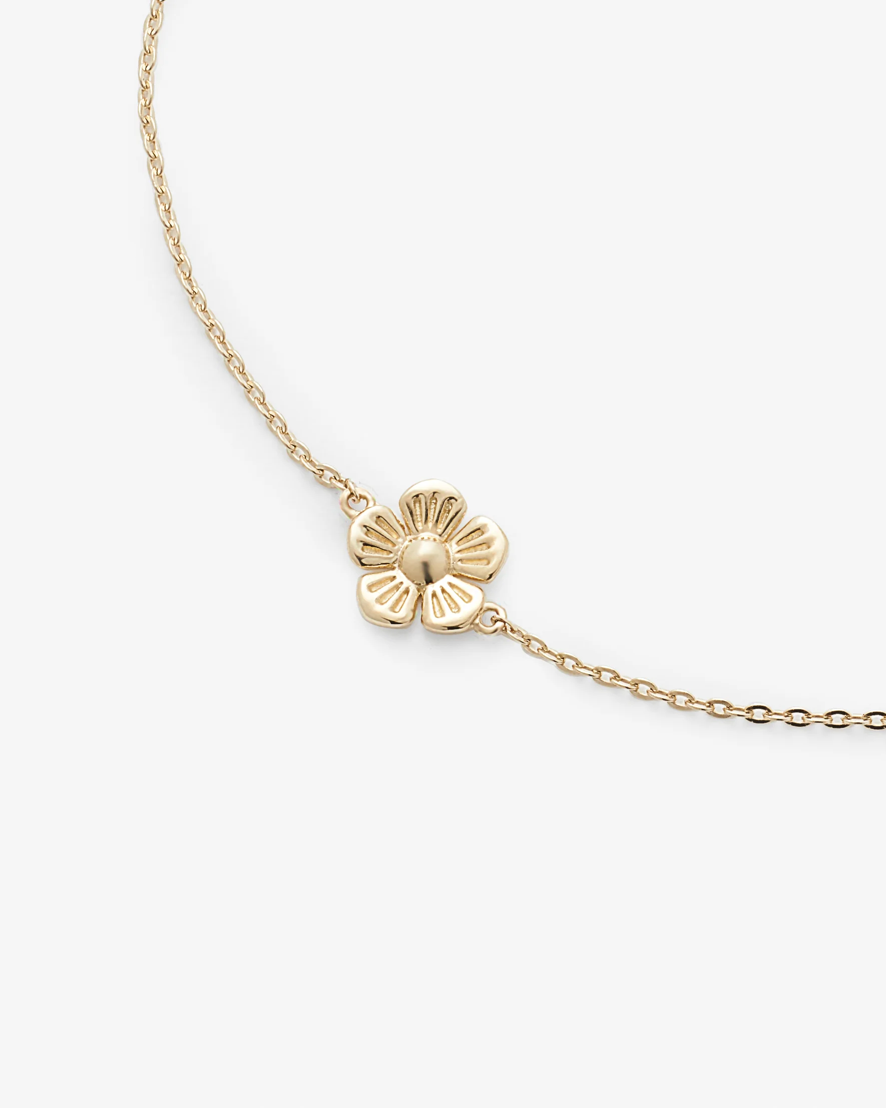 9K Yellow Gold Flower Detail Bracelet 19cm - Image 3