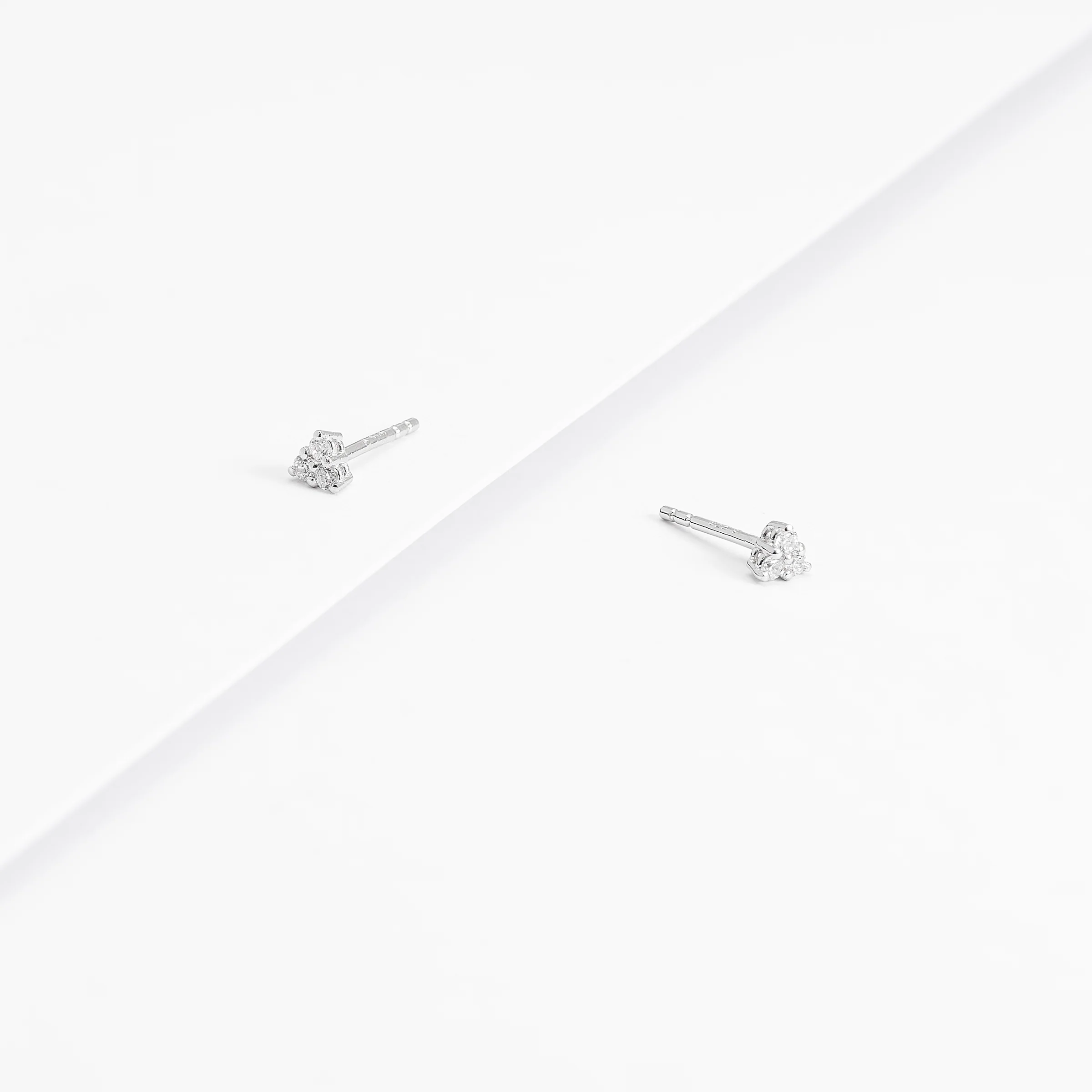 Sterling Silver Zirconia Triangle Stud Earrings 3x1.75mm